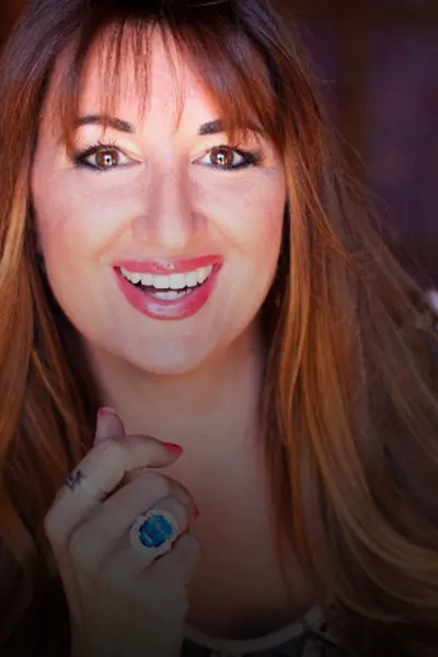 Brand Homepage 10 deborah-cole-portrait-gd